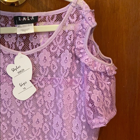 Girls size 14 lace cold shoulder dress - Picture 3 of 3